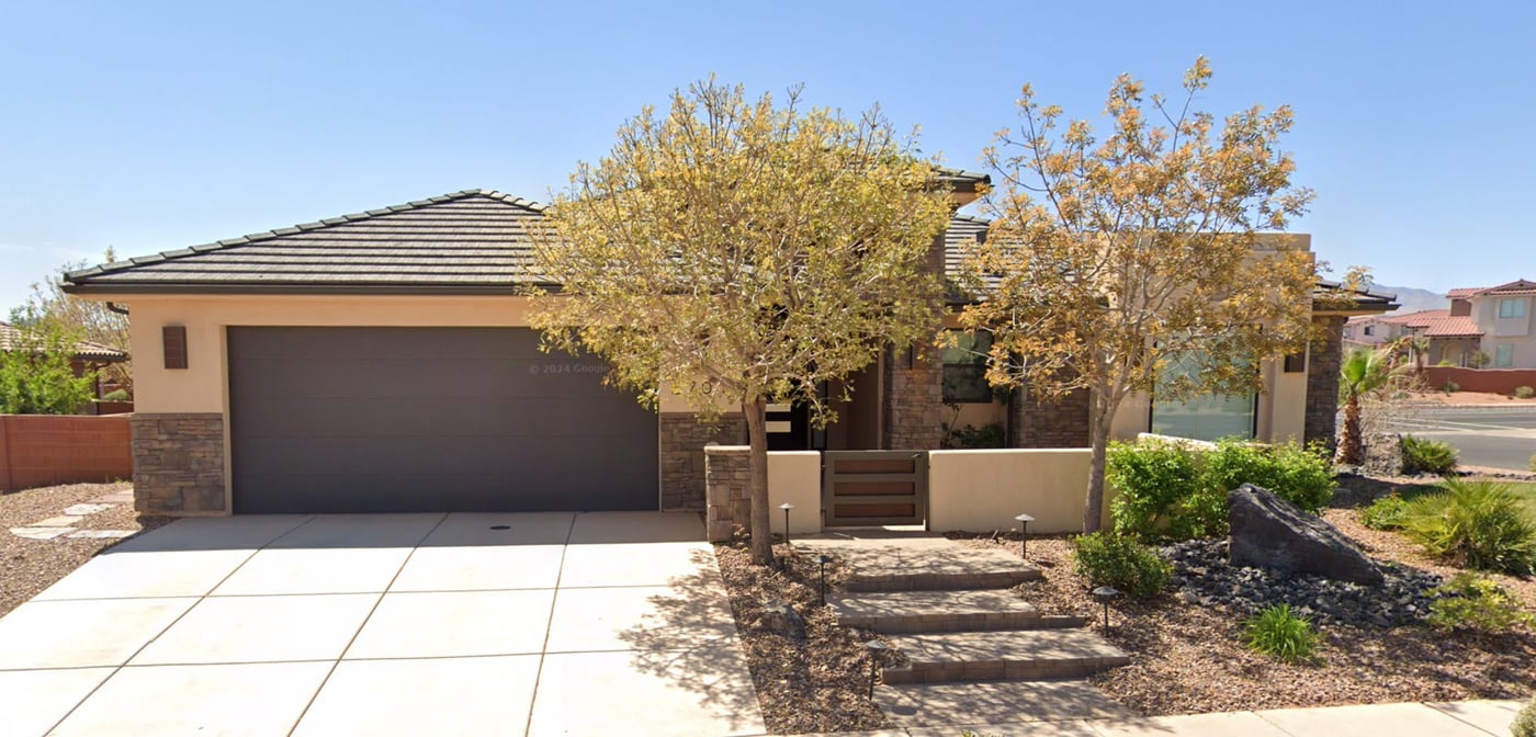 2700 N Kenzies Way in Santa Clara, UT - Building Photo