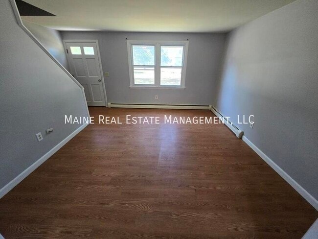 47 Yale St in Bangor, ME - Building Photo - Building Photo