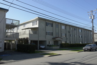 Bonanza Apartments in Alameda, CA - Building Photo - Building Photo