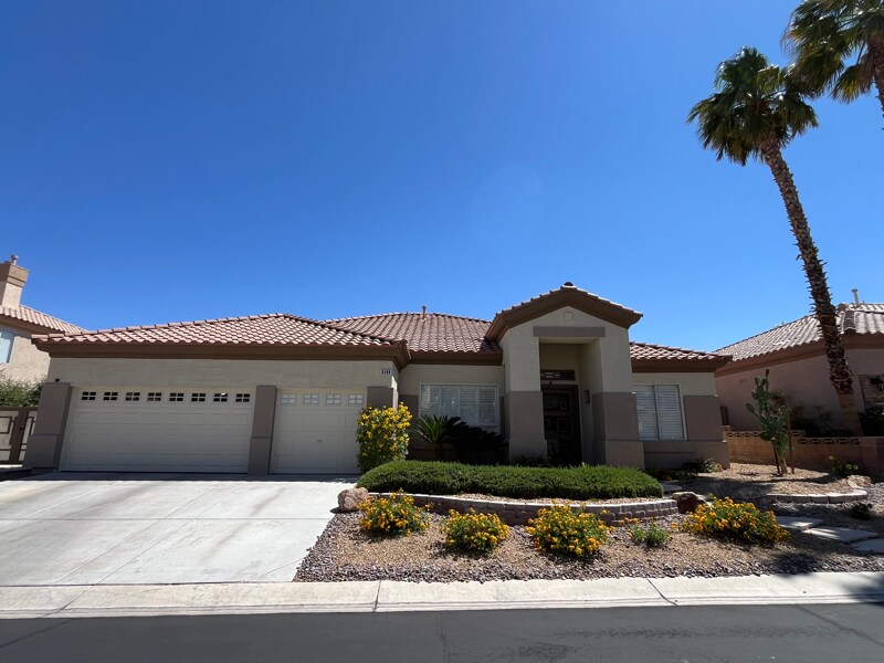 9499 Castillana Ct in Las Vegas, NV - Foto de edificio