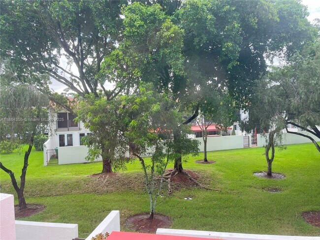 10270 NW 46th St in Doral, FL - Building Photo - Building Photo