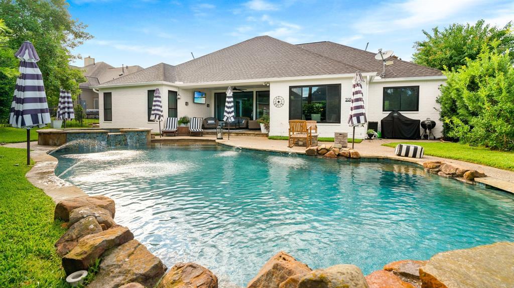 177 Somerton Dr in Montgomery, TX - Building Photo