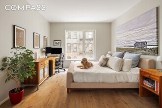 345 W 14th St, Unit 5D in New York, NY - Foto de edificio - Building Photo