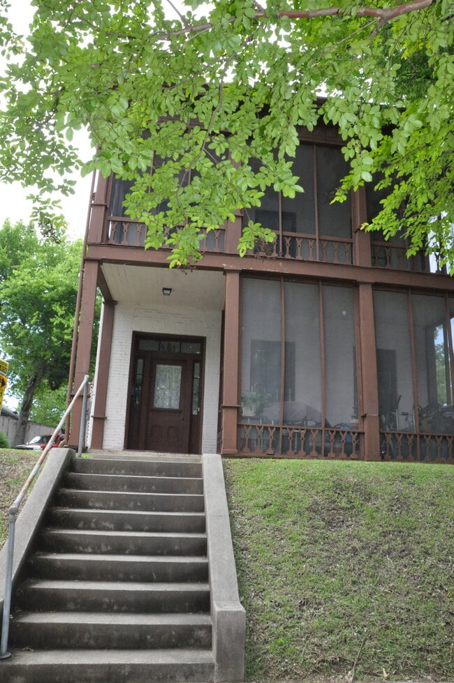 1202 Adams St, Unit No 2