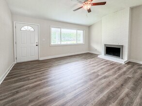 2140 Harbor Ln in Virginia Beach, VA - Building Photo - Building Photo
