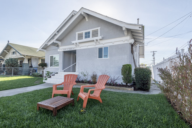 Duplex in one of LA's hottest emerging market in Los Angeles, CA - Building Photo - Other