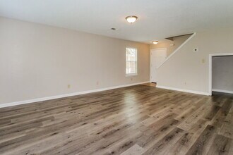 4830 Mistic Lake Dr in Memphis, TN - Building Photo - Building Photo