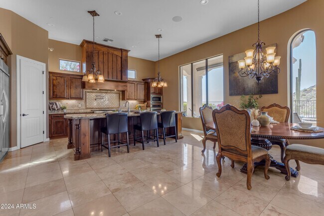 8724 E Regina Cir in Mesa, AZ - Building Photo - Building Photo