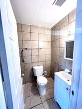 5750 N 65th St, Unit 5750A in Milwaukee, WI - Building Photo - Building Photo
