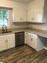 204 Wenwood Cir in Greenville, SC - Building Photo - Building Photo