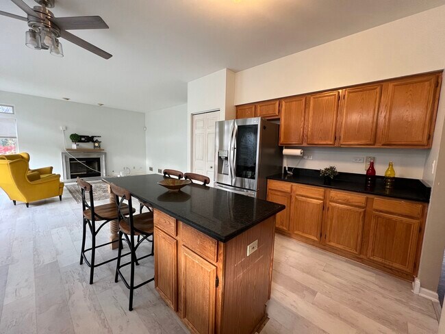 7503 Korbel Dr in Gurnee, IL - Building Photo - Building Photo