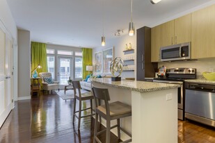 Tapestry Largo Station