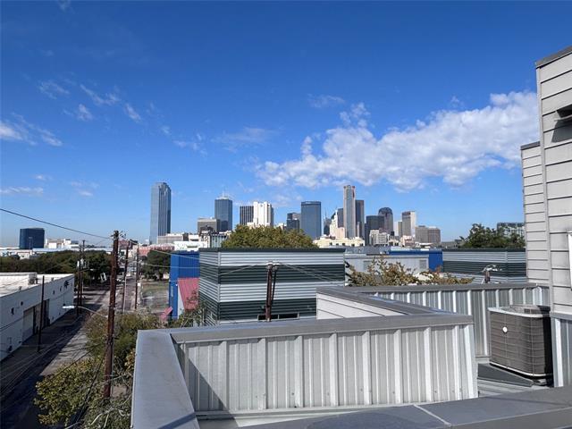 1205 Hyde Ct in Dallas, TX - Building Photo - Building Photo