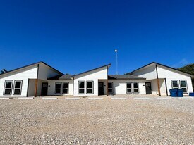 2232 J E Woody Rd in Springtown, TX - Building Photo