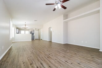 15137 W Buchanan St in Goodyear, AZ - Building Photo - Building Photo