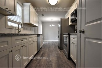 1333 Sharp Ridge Rd in Greensboro, NC - Foto de edificio - Building Photo