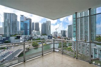 350 S Miami Ave, Unit 1606 in Miami, FL - Building Photo - Building Photo