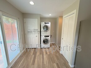 521 Arthur Dr in Indianapolis, IN - Building Photo - Building Photo