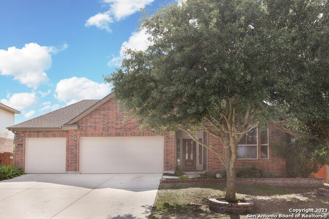 335 Red Quill Nest in San Antonio, TX - Foto de edificio