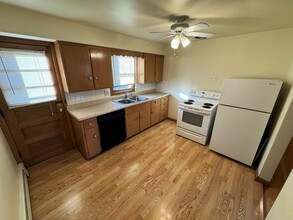 321 Pawling St, Unit 2 in Madison, WI - Building Photo - Building Photo