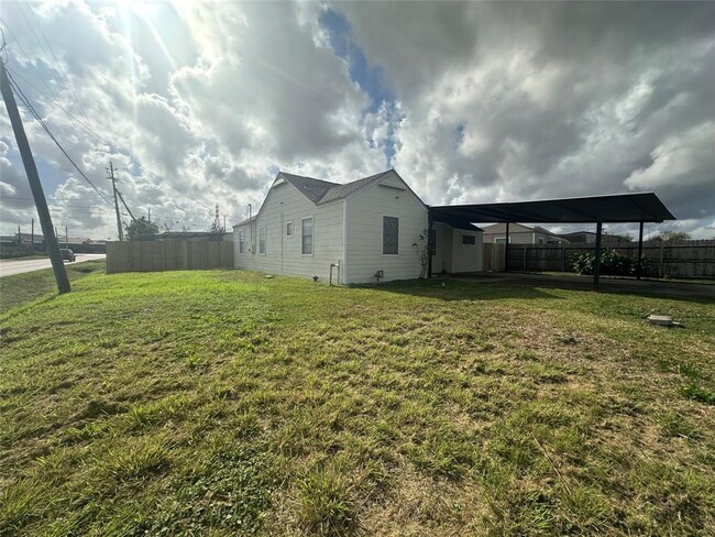 12922 Ellen Ln in Houston, TX - Building Photo - Building Photo