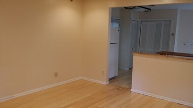 805 Walthour Rd in Savannah, GA - Building Photo - Building Photo