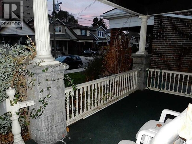 252 Homewood Ave in Hamilton, ON - Building Photo - Building Photo