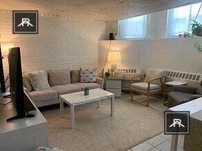 1641 Commonwealth Ave in Boston, MA - Building Photo - Building Photo