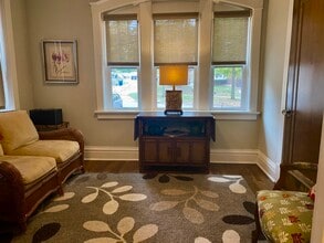 6619 San Bonita Ave, Unit 2nd 3rdFloor in Clayton, MO - Foto de edificio - Building Photo