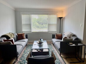 1024 Panet St in Ottawa, ON - Building Photo - Building Photo