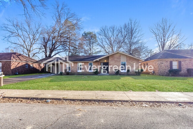 property at 5405 Cottonwood Rd