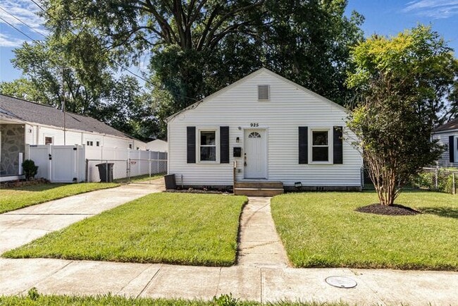 property at 925 Barron Ave