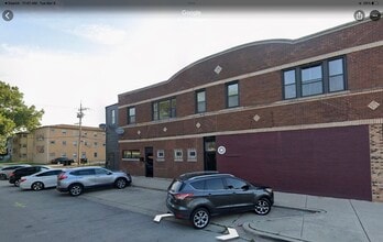 2405 N Neva Ave, Unit 2R in Chicago, IL - Building Photo - Building Photo