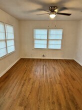 502 Breezy Ln in Wharton, TX - Building Photo - Building Photo