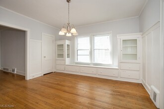 2671 Hampshire Rd in Cleveland Heights, OH - Building Photo - Building Photo