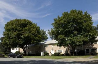 Riverview Gardens in Nashua, NH - Foto de edificio - Building Photo