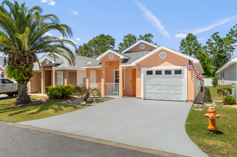 11812 Sand Dune Dr in Panama City Beach, FL - Foto de edificio