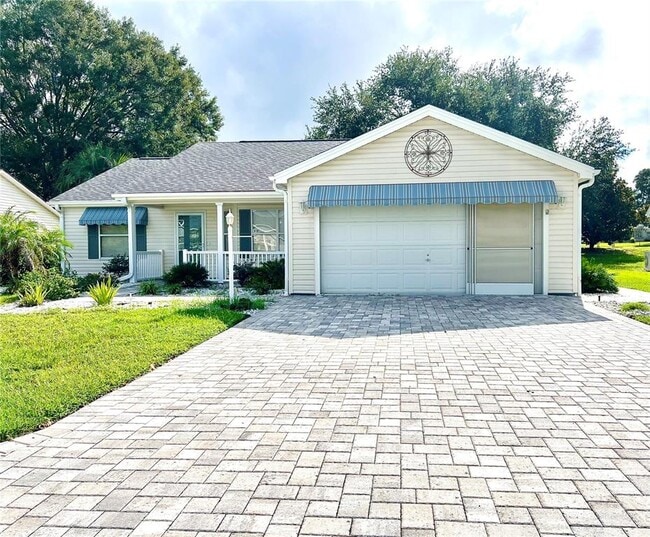 property at 919 Camino Del Rey Dr