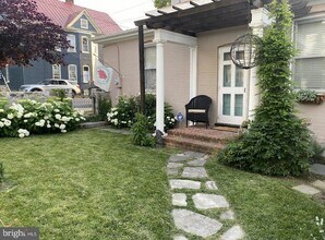 6 E Cecil St in Winchester, VA - Building Photo - Building Photo