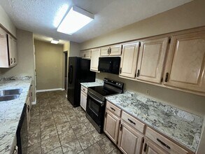 3503 Lakeside Ct in Somerset, KY - Building Photo - Building Photo