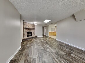 877 Pinemeadow Cove in Jacksonville, FL - Building Photo - Building Photo