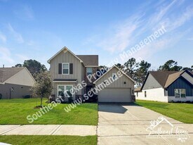 111 Lk Wy Cir in Anahuac, TX - Building Photo