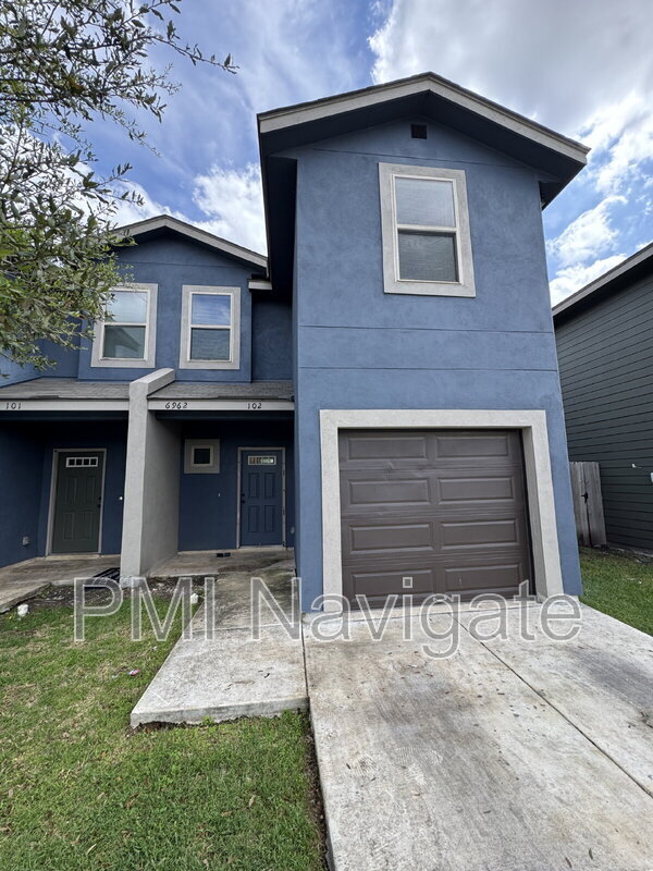 property at 6962 Lakeview Dr.