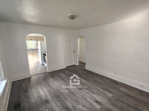 1428 W 10th St in Anderson, IN - Foto de edificio - Building Photo