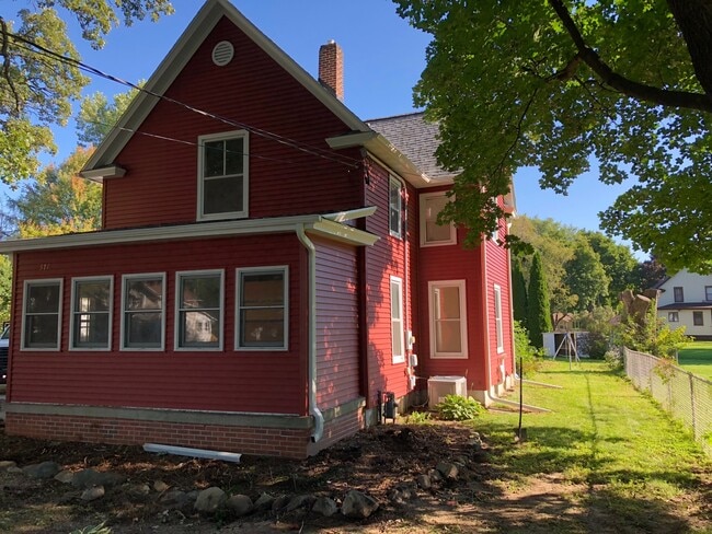 property at 317 Fargo St
