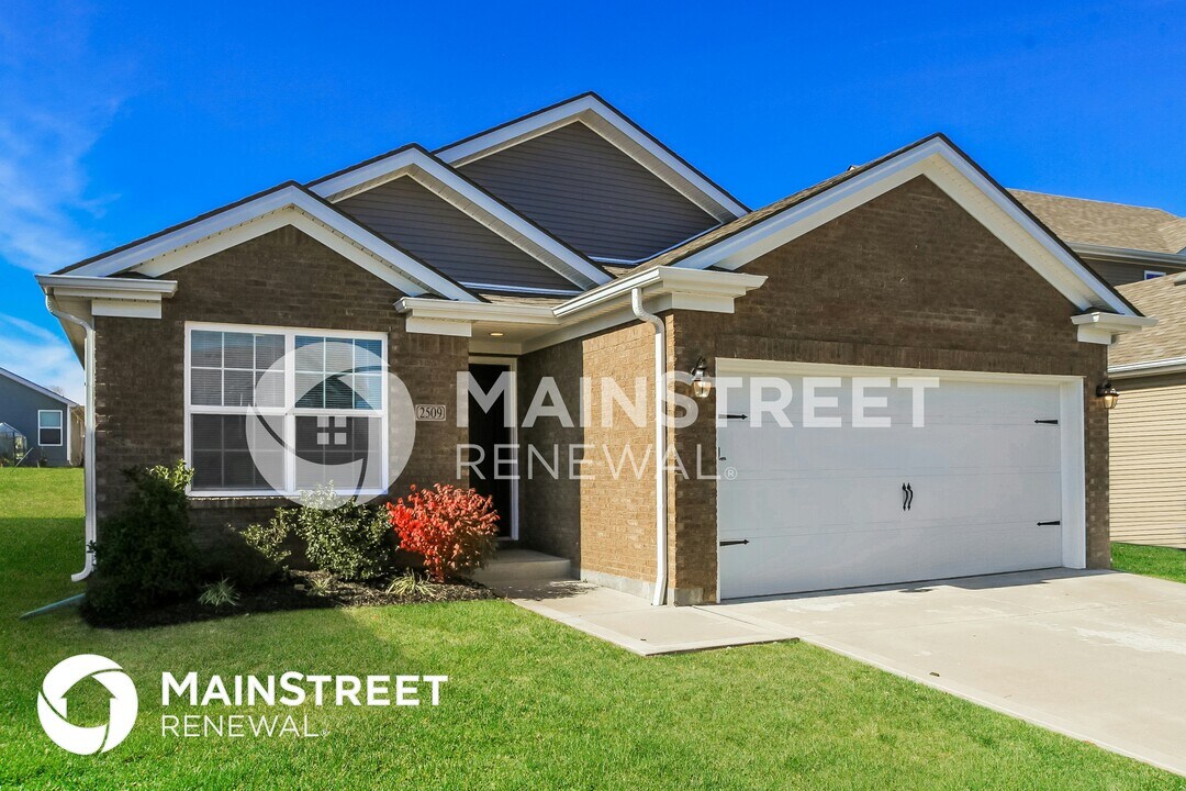 2509 Guildhall Ln in Lexington, KY - Foto de edificio