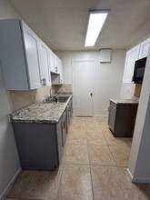 1101 S L St, Unit #2 in Lake Worth, FL - Building Photo - Building Photo