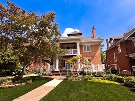 3416 Mooney Ave, Unit 1 in Cincinnati, OH - Building Photo