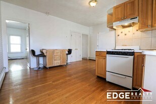 11 Snow St, Unit 2 in Boston, MA - Building Photo