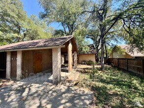 1004 Milford Way in Austin, TX - Building Photo - Building Photo